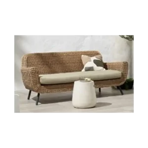 Confortable sofá 3 plazas de polirattan redondo de 3 mm. Cojines de secado rápido. Color: Natural, cojines beige.